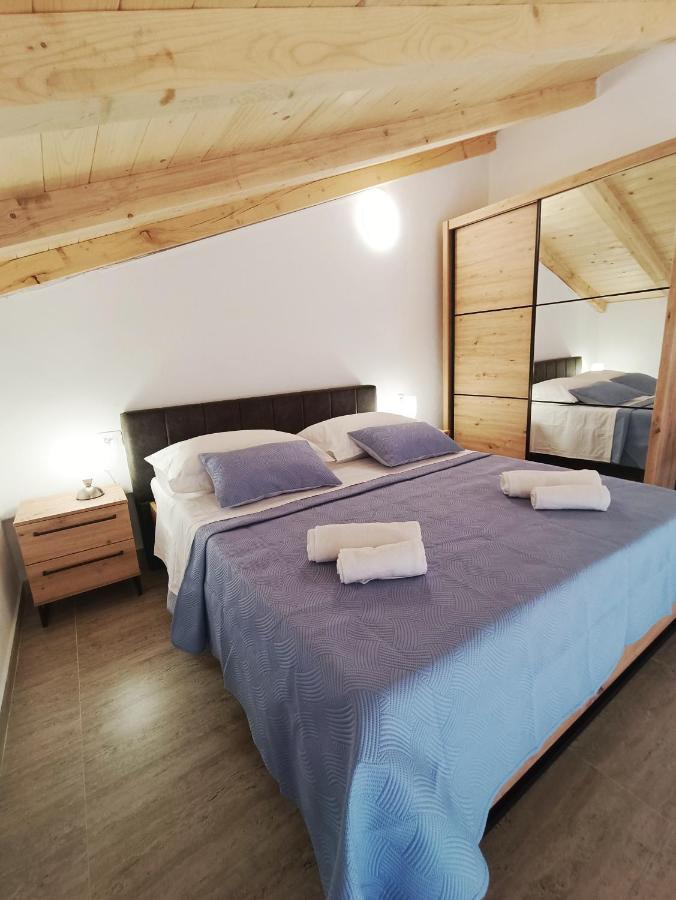 Apartman Gallery Freya ซาดาร์ ภายนอก รูปภาพ