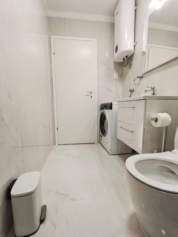 Apartman Gallery Freya ซาดาร์ ภายนอก รูปภาพ