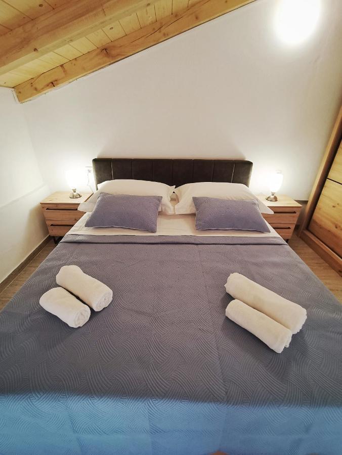 Apartman Gallery Freya ซาดาร์ ภายนอก รูปภาพ