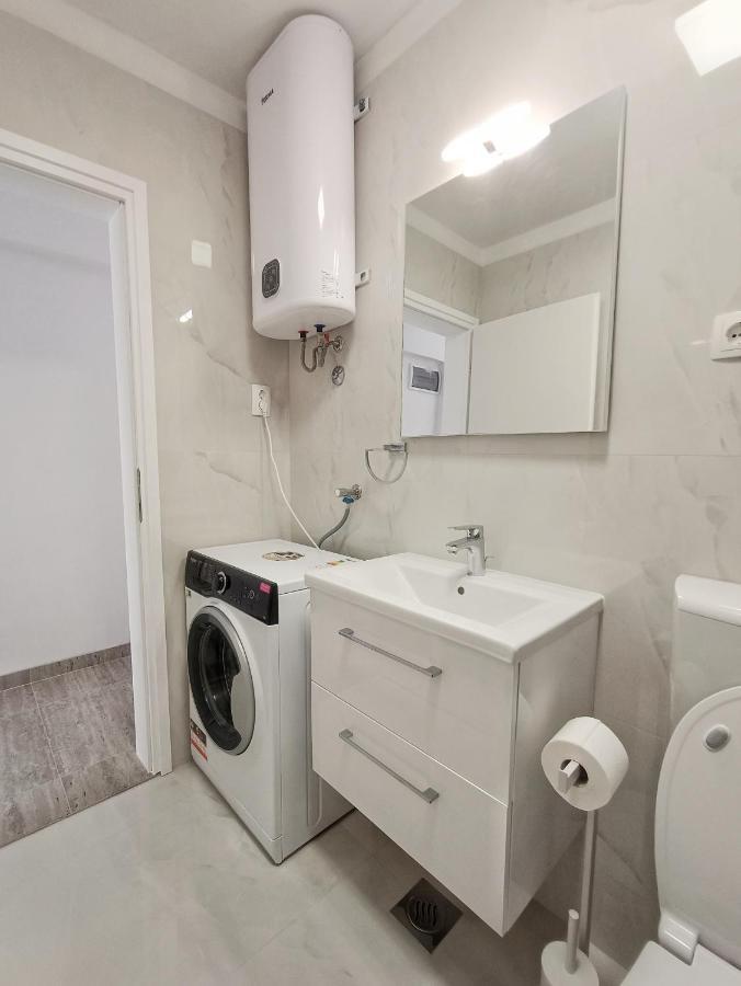Apartman Gallery Freya ซาดาร์ ภายนอก รูปภาพ